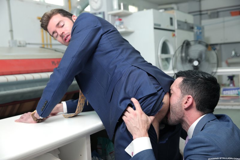 Dario Beck and Andy Star's Steamy Anal Encounter in Public - image 10