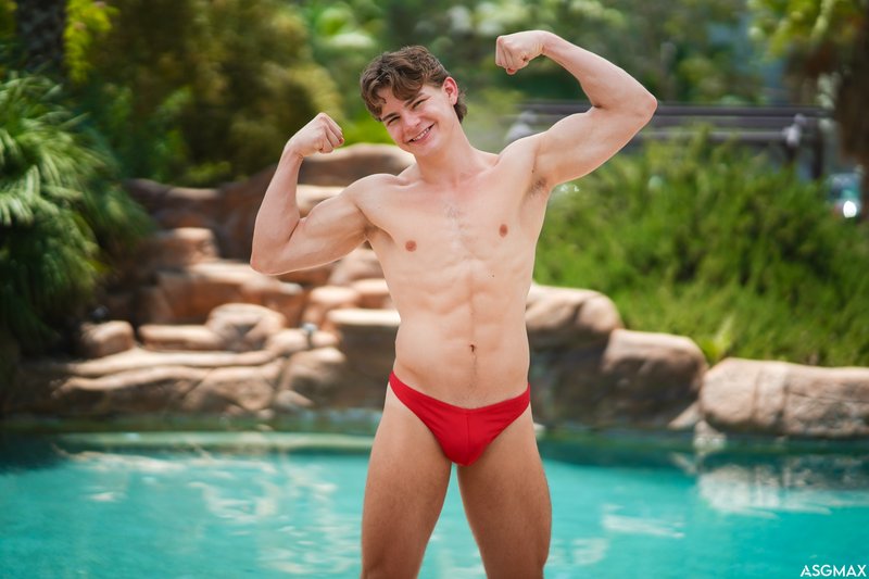 Eddie Patrick Serves Up Deepthroat Bliss with Oliver Marks in Hot Bareback Scene - image 1