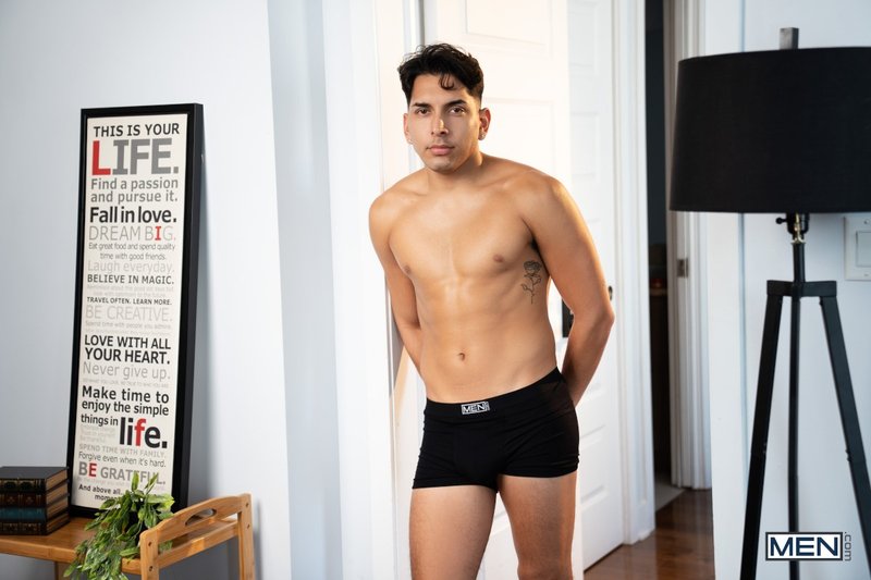 Kenzo Alvarez’s Big Dick Takes Matteo Gold in a Cheating Setup - image 2