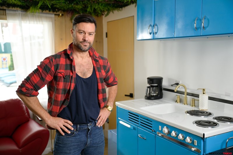 Zac Steele's Visit Turns Wild with Beaux Matthews After Breakfast - image 3