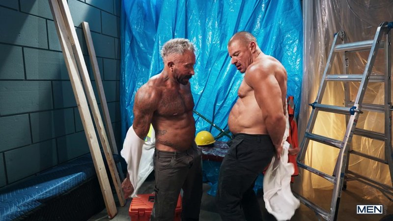 Ed Steel and Ken Rock’s Intense Bareback Session on a Steel Beam - image 4