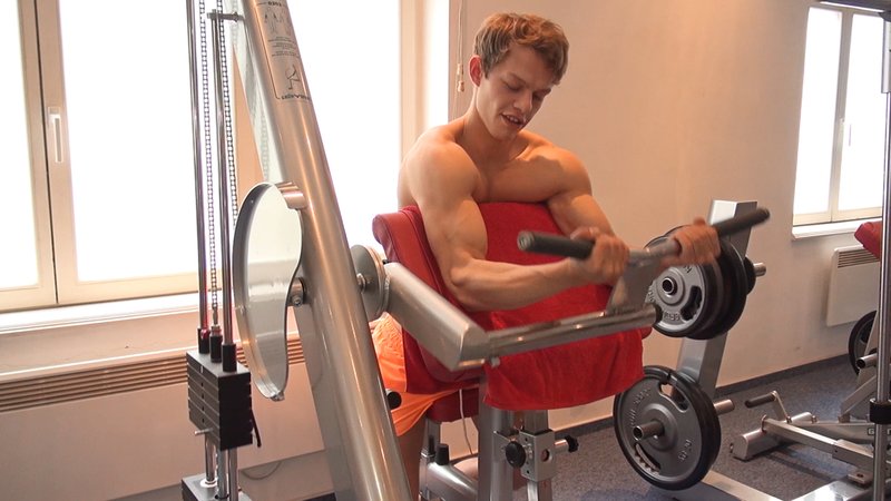 Orri Aasen & Liam Efron: A Gym Encounter - image 10