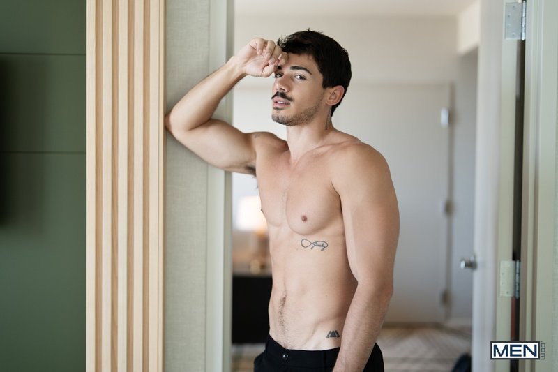 Sultry Shower and Bedroom Action Featuring Ashton Summers and Smith Sterling - image 7